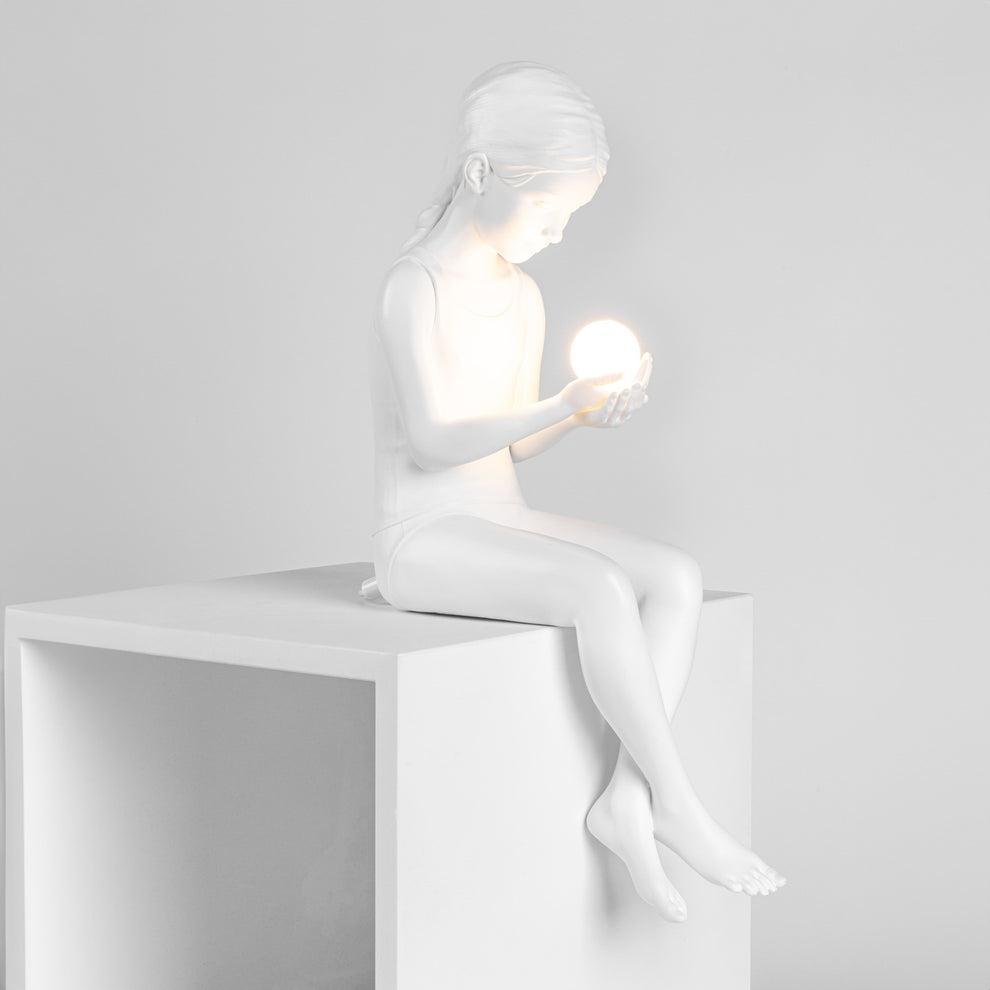 Scultura in resina con luce LED Innerglow mini Girl Seletti 15321